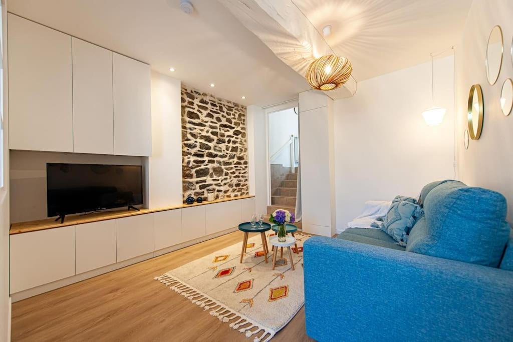 Le Cocoon - Appartement Dans Maison Du Xviieme Siecle Fougeres Luaran gambar