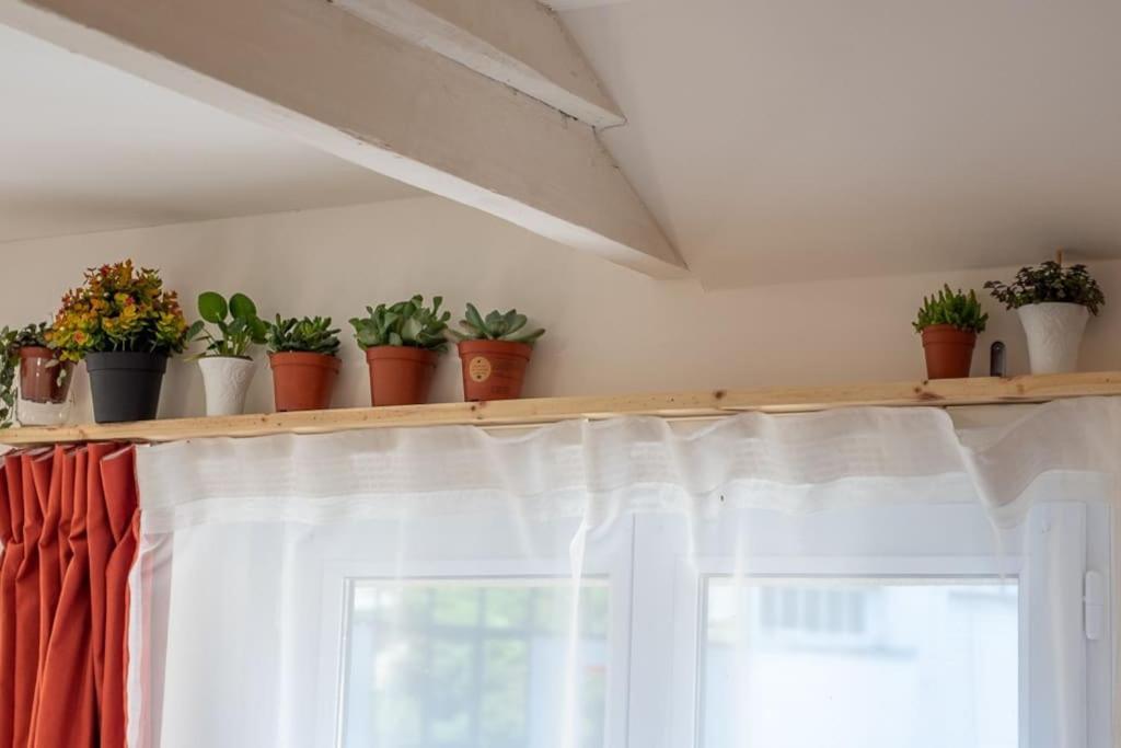 Le Cocoon - Appartement Dans Maison Du Xviieme Siecle Fougeres Luaran gambar